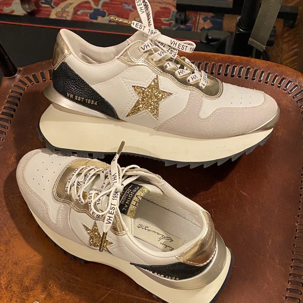 Golden Goose Knock off Cute sneakers